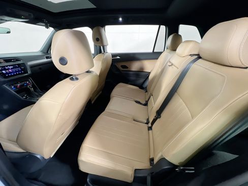 Used 2023 Volkswagen Tiguan SE R-Line image 24