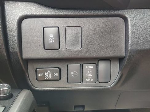 Used 2023 Toyota Tacoma TRD Sport AWD/4WD image 13