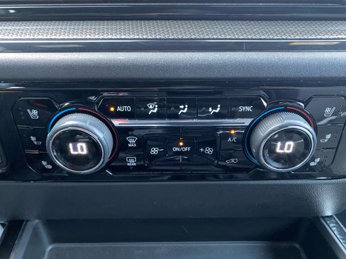 Used 2024 Chevrolet Silverado 1500 ZR2 w/ Technology Package image 18