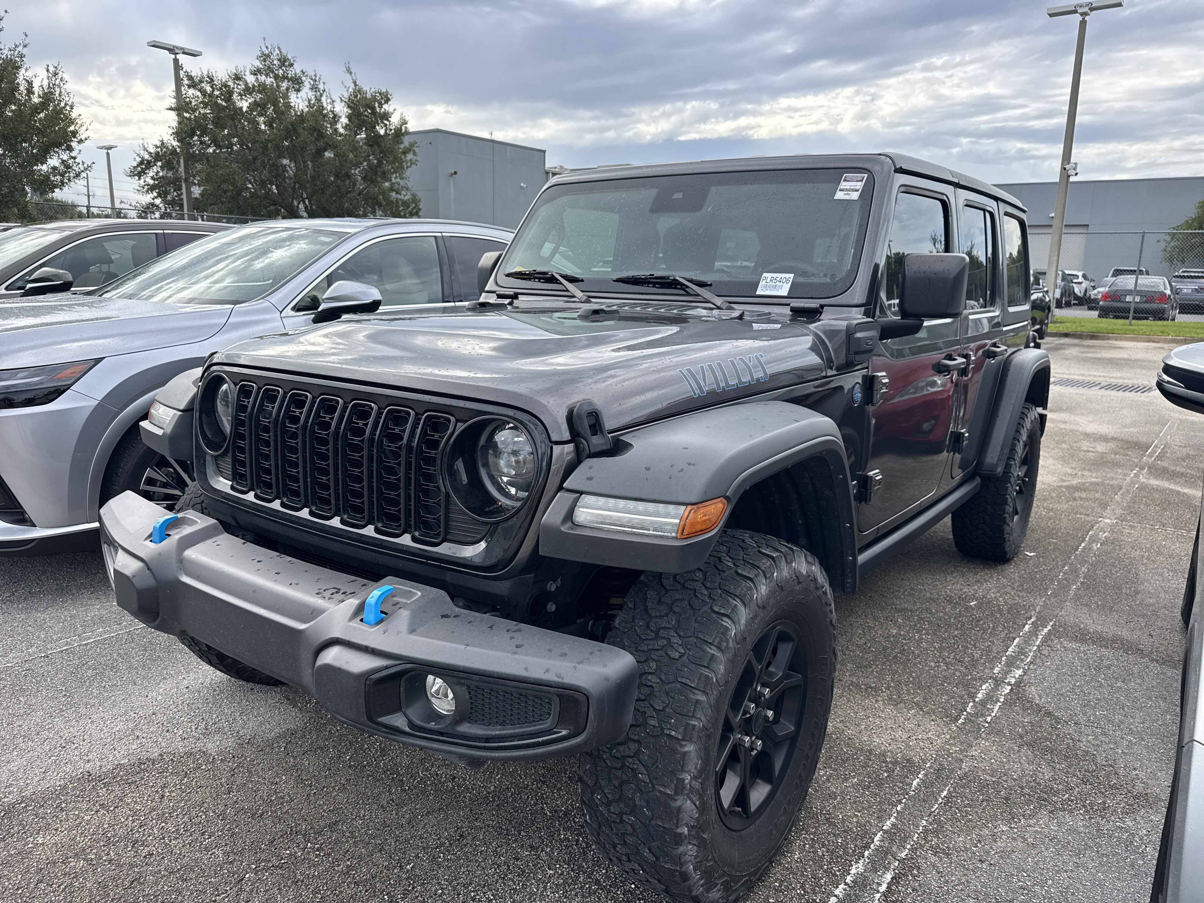 Used 2024 Jeep Wrangler Unlimited AWD/4WD image 4