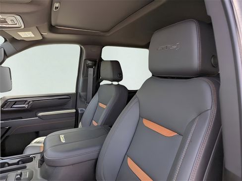 New 2025 GMC Sierra 2500 AT4 w/ AT4 Premium Plus Package image 22