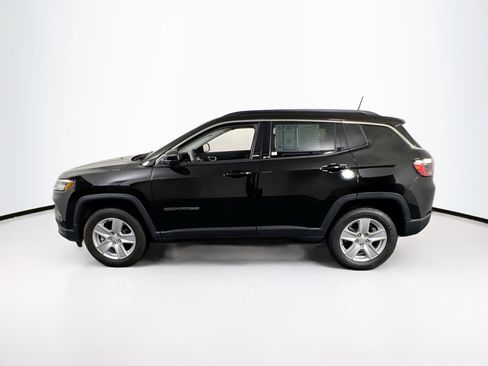 Used 2022 Jeep Compass Latitude AWD/4WD image 8