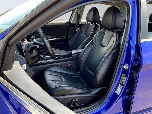 Used 2024 Hyundai Elantra Limited FWD image 22