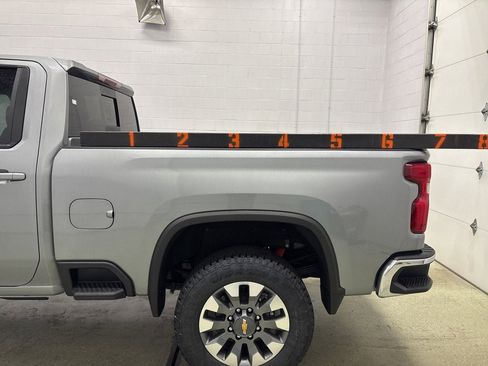 New 2026 Chevrolet Silverado 3500 LT image 10