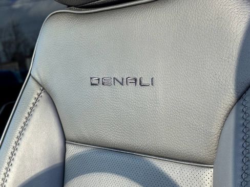 Used 2025 GMC Sierra 2500 Denali w/ Technology Package image 27