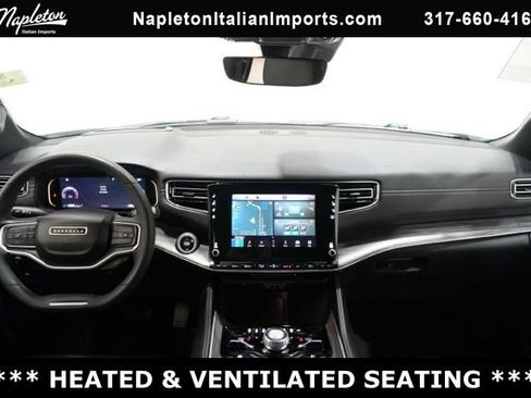 Used 2023 Jeep Wagoneer Series III w/ Preferred Equipment Group image 13