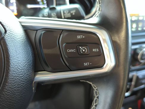Used 2023 Jeep Wrangler Unlimited Sahara w/ Cold Weather Group AWD/4WD image 13