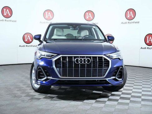 Used 2023 Audi Q3 2.0T Premium Plus w/ Premium Plus Package AWD/4WD image 3