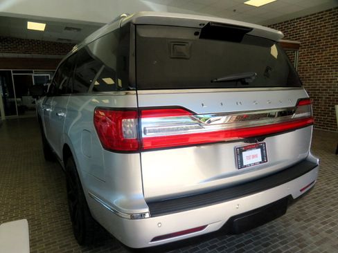 Used 2019 Lincoln Navigator Reserve w/ Cargo Package image 80