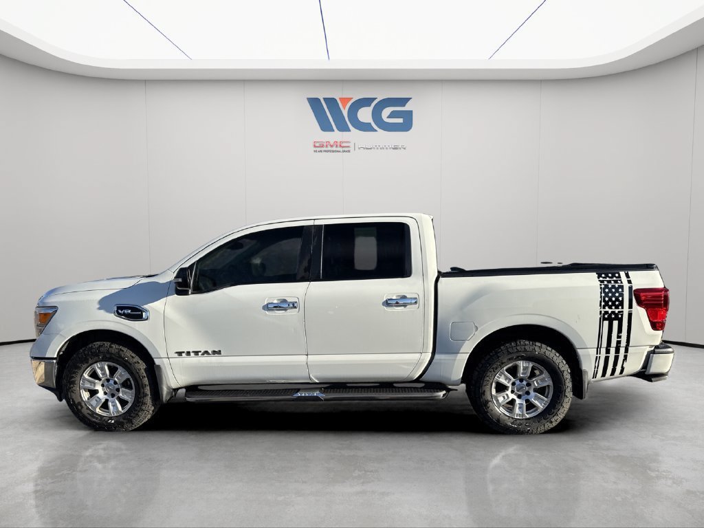 Used 2017 Nissan Titan SV AWD/4WD image 6