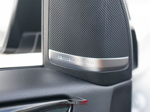 Used 2019 Mercedes-Benz GLE 43 AMG 4MATIC w/ Premium 3 Package image 44