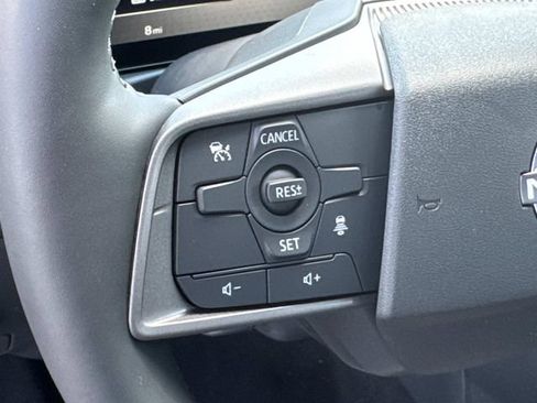 New 2027 Nissan Sentra SV w/ SV Convenience Package FWD image 24