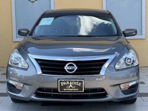 Used 2015 Nissan Altima 2.5 S w/ Sport Value Package FWD image 2