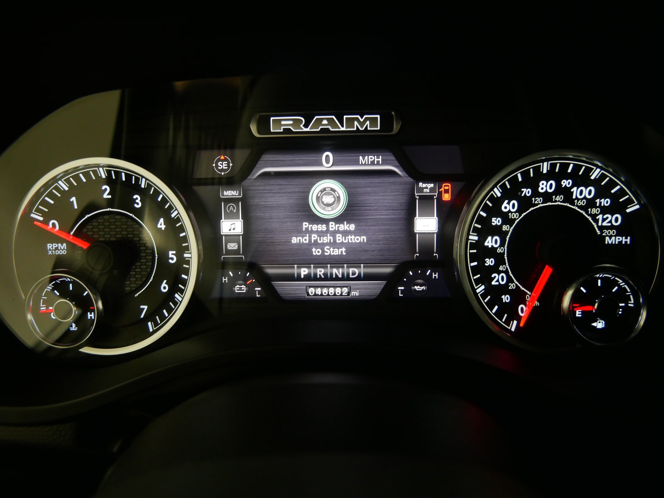 Used 2023 RAM 1500 Laramie AWD/4WD image 21
