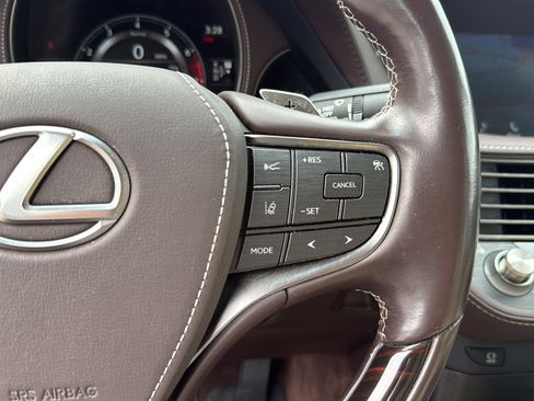Used 2019 Lexus LS 500 AWD w/ Interior Upgrade Package image 27