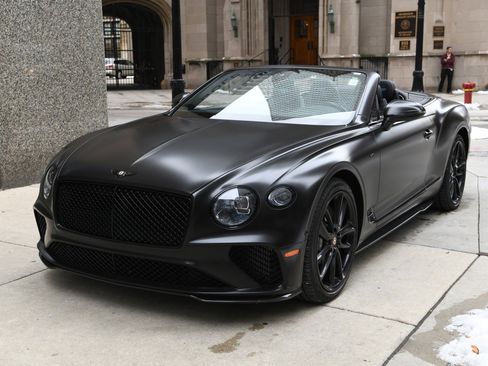 Used 2020 Bentley Continental GT image 1