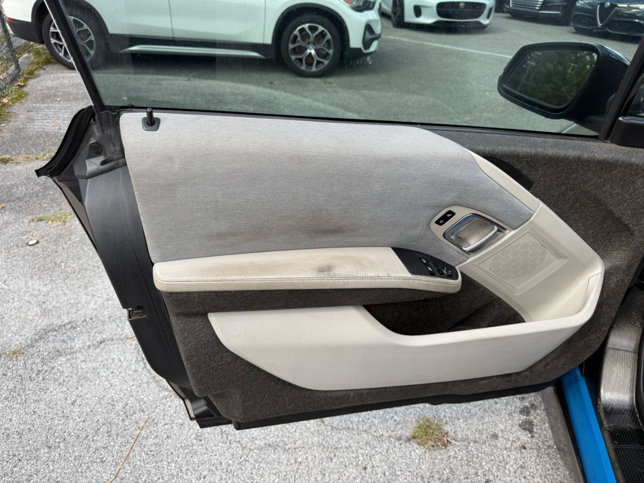 Used 2015 BMW i3 w/ Range Extender RWD image 12