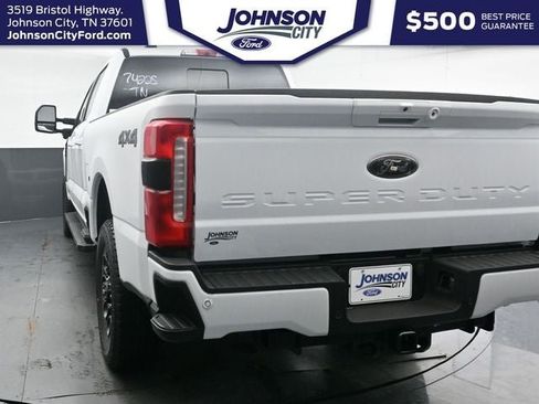 New 2026 Ford F250 Lariat w/ Black Appearance Package AWD/4WD image 11