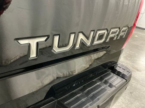 Used 2018 Toyota Tundra Platinum image 7