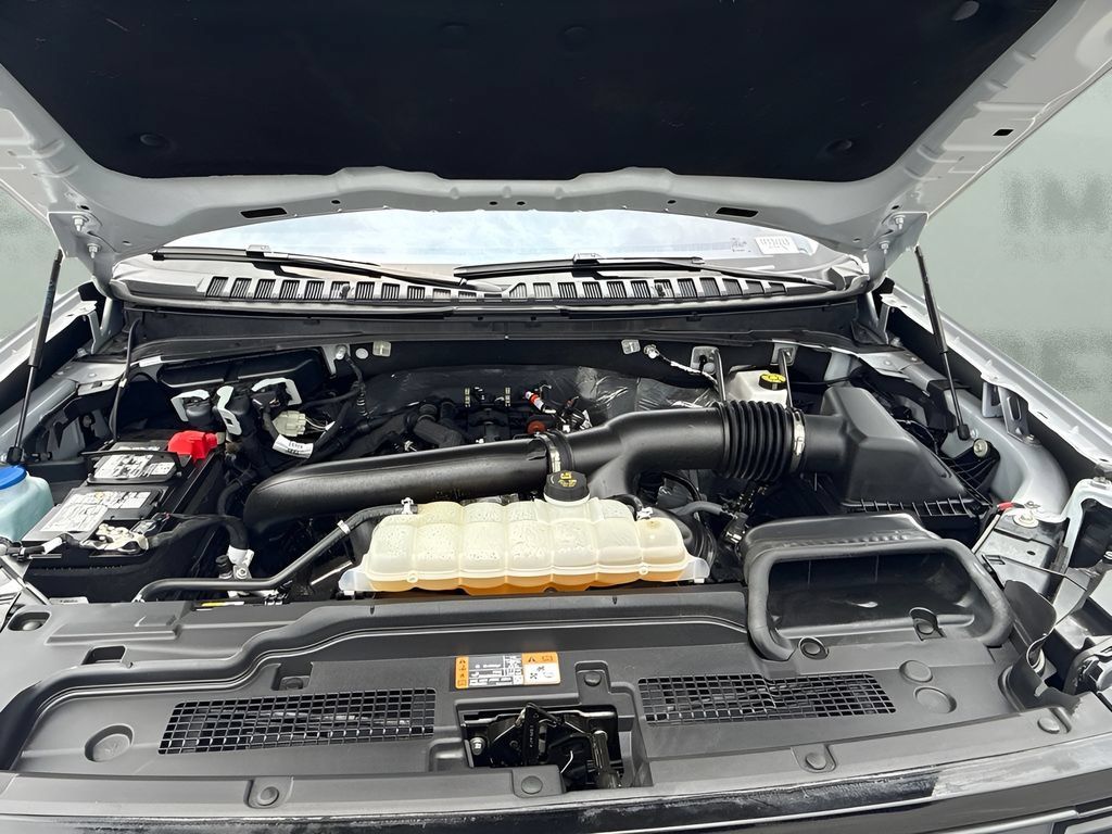 Used 2025 Ford Expedition Max Active RWD image 18