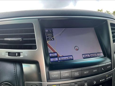 Used 2013 Lexus LX 570 4WD image 33