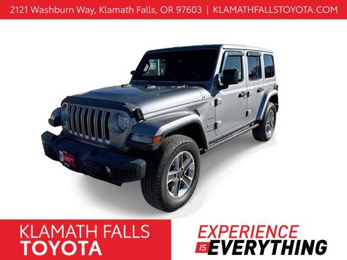 Used 2018 Jeep Wrangler Unlimited Sahara image 1