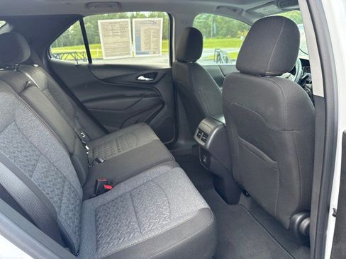 Used 2024 Chevrolet Equinox LT FWD image 13