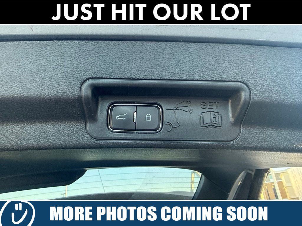 Certified 2021 Ford Explorer Limited w/ Equipment Group 301A AWD/4WD image 13