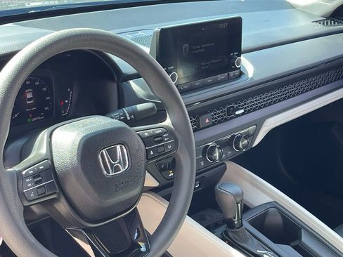 Used 2025 Honda Accord SE image 7