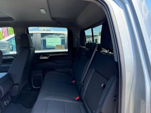 New 2026 GMC Sierra 3500 SLE w/ SLE Value Package AWD/4WD image 8