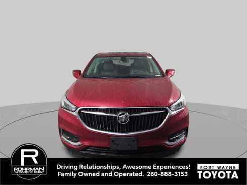 Used 2020 Buick Enclave Essence w/ Sound and Sites Package AWD/4WD image 3
