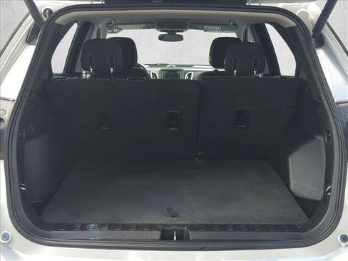 Used 2019 Chevrolet Equinox LT FWD image 6
