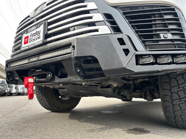 Used 2022 Lexus LX 600 4WD w/ Luxury Package image 13