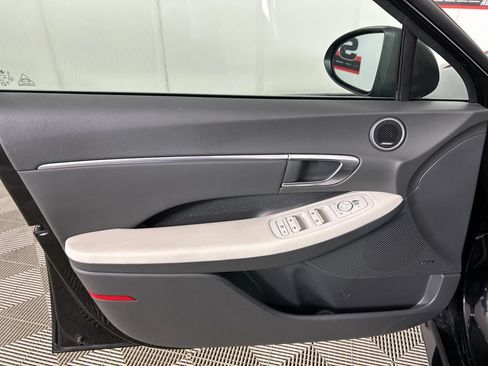 Used 2023 Hyundai Sonata SEL FWD image 11