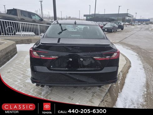 New 2026 Toyota Camry SE image 7