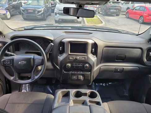 Used 2020 Chevrolet Silverado 1500 Custom Trail Boss w/ Custom Convenience Package AWD/4WD image 15