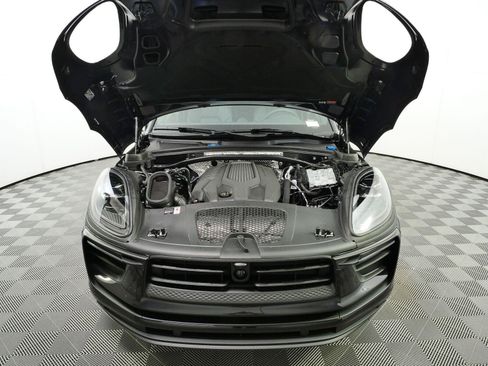 New 2026 Porsche Macan Turbo AWD/4WD image 38