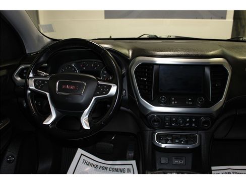 Used 2023 GMC Acadia SLT image 16