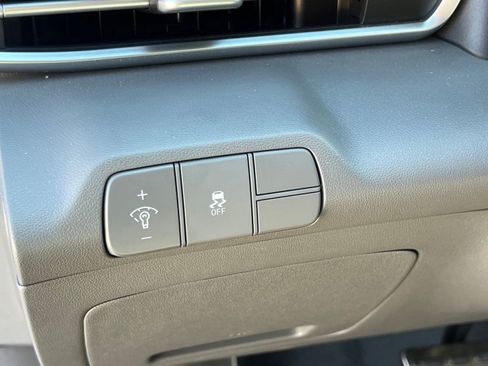Certified 2025 Hyundai Elantra Sport FWD image 26