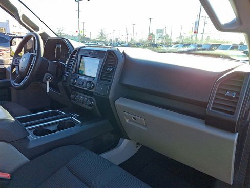 Used 2018 Ford F150 XL w/ Equipment Group 101A Mid image 11
