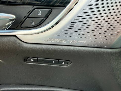 Used 2025 Cadillac XT6 Premium Luxury FWD image 14