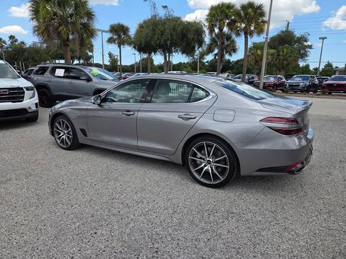 Used 2025 Genesis G70 2.5T RWD image 9