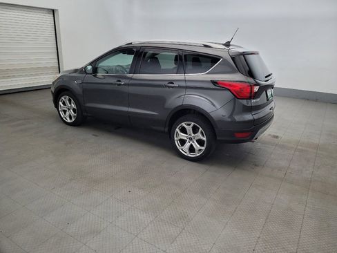 Used 2019 Ford Escape Titanium FWD image 3