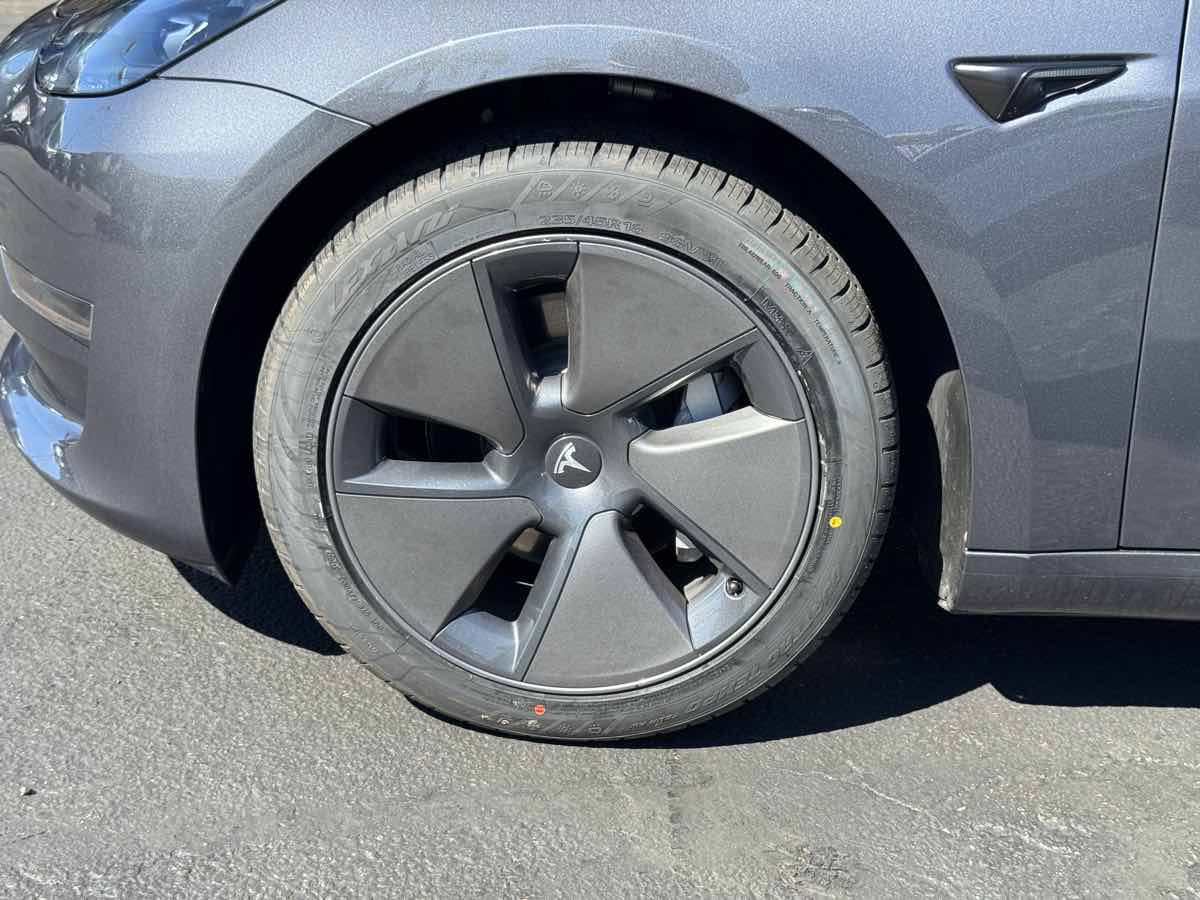 Used 2023 Tesla Model 3 Standard Range RWD image 7