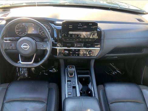 Used 2023 Nissan Pathfinder SL w/ SL Premium Package FWD image 15