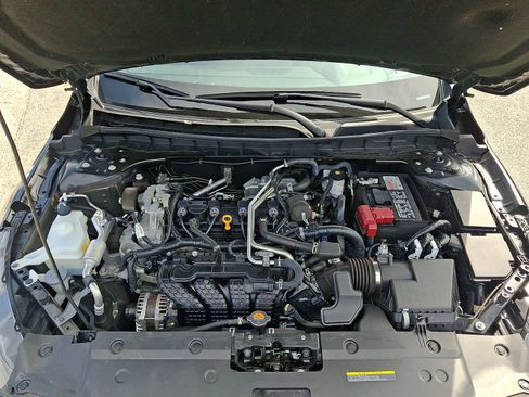 Used 2025 Nissan Altima 2.5 SR FWD image 27