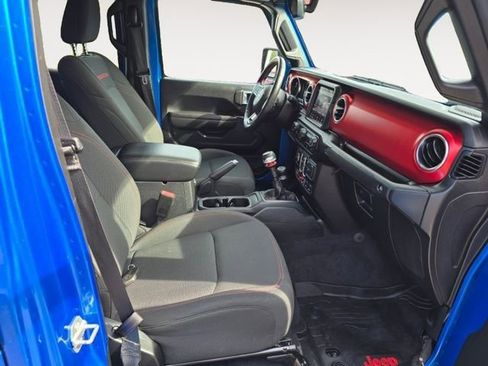 Used 2021 Jeep Gladiator Rubicon AWD/4WD image 15