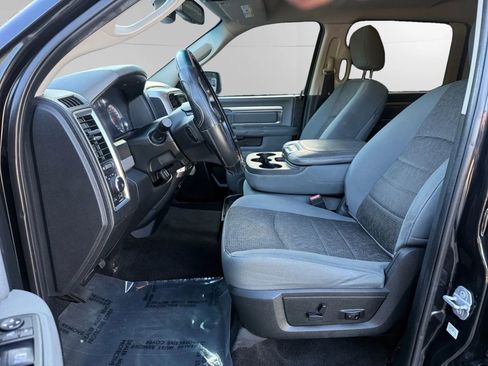 Used 2018 RAM 1500 Big Horn image 9