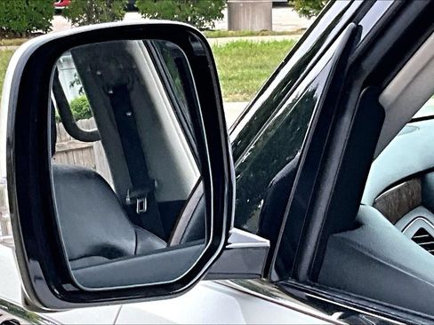 Certified 2016 INFINITI QX80 4WD w/ Driver's Assistance Package image 13