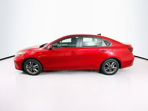 Used 2024 Kia Forte LXS image 4